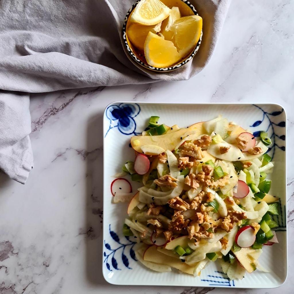 fennel walnut salad