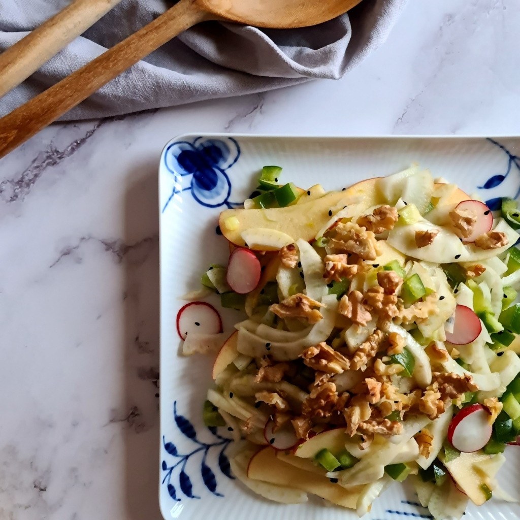 fennel walnut salad